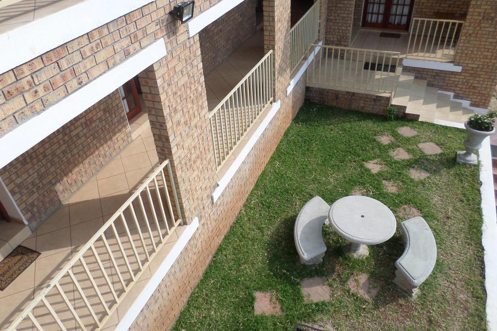 Country Link Guest Lodge Komatipoort Extérieur photo